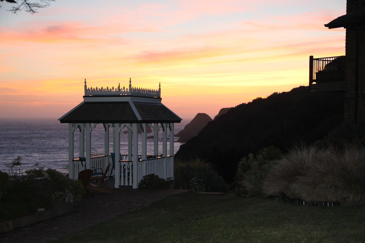 Elk Cove Inn & Spa Exterior photo